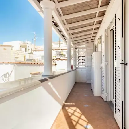 Boutique Capri