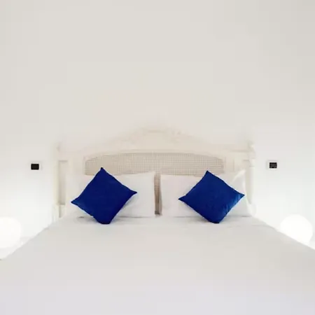 Boutique * Capri